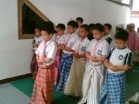 Tepuk Pundak untuk Jama'ah