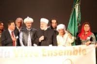 Yenny Wahid Dendangkan Tembang Tombo Ati di Gedung UNESCO Paris