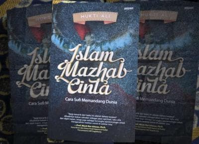 Islam Mazhab Cinta