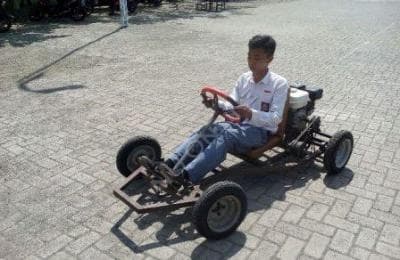 Siswa SMK Nuris Berhasil Membuat Mobil Gokart