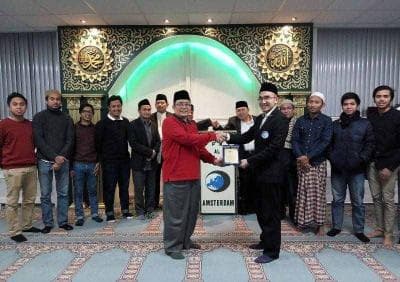 100 Muslim Belanda Ikuti Terapi Zikir Talqin
