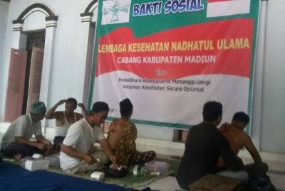 Gelar Baksos, LKNU Madiun Terjunkan Ahli Bekam