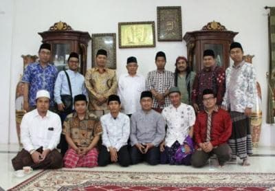 Cara KH Asep Saifuddin Chalim Tanamkan Cinta Tanah Air kepada Santri