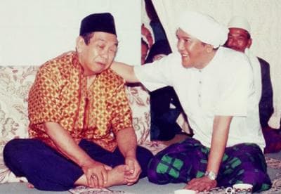 Gus Dur dan Guru Sekumpul: Sebuah Pertemuan