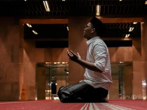 Khutbah Jumat Bahasa Sunda: Hakekat Amal Manusa numutkeun Ibnu Athoillah 