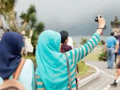 Lebaran Kok Malah Berwisata, Bagaimana Memahaminya?