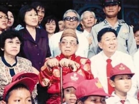 Jejak Gus Dur pada Perayaan Imlek di Indonesia 