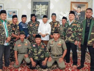 Belajar Spirit Banser 'Jalan Kaki' dari Sumsel