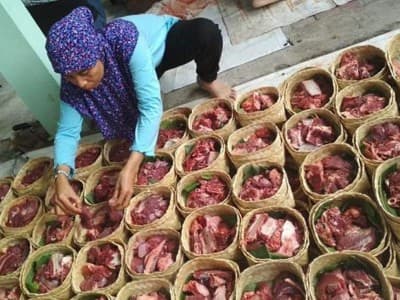 PBNU Imbau Penyelenggara Kurban Tidak Pakai Plastik untuk Distribusi Daging