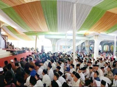 KH Abbas Buntet: Waspada Neo Wahabi