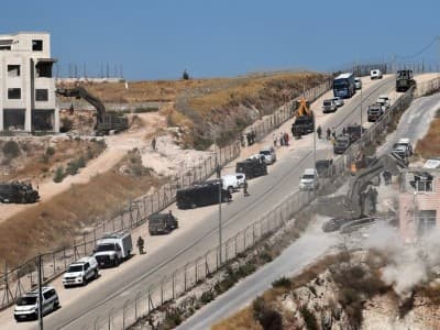 Warga Palestina Tinggal di Jalan Usai Rumahnya Dihancurkan Israel