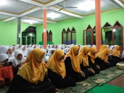 Kewajiban Mempunyai Pemimpin