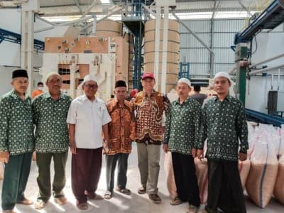Belajar Pembibitan, LPPNU Jenggawah Kunjungi PT BCA