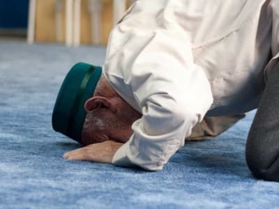 Shalat Sunnah Dua Rakaat sebelum Berangkat Haji