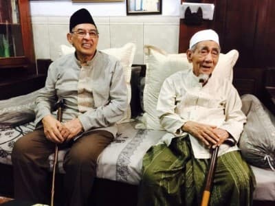 Quraish Shihab tentang Mbah Moen: Kita Tak Hanya Kehilangan Sosok, Tapi Juga Ilmu
