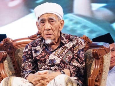 Santri Harus Bisa Ambil Teladan dari Almaghfurlah Kiai Maimoen
