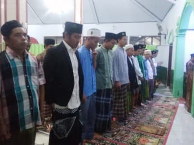 Nahdliyin di Berbagai Daerah Gelar Shalat Ghaib