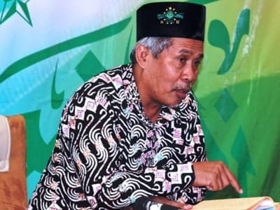 Kiai Marzuki Mustamar: Mahasiswa NU Hendaknya Teguh Jaga Aswaja