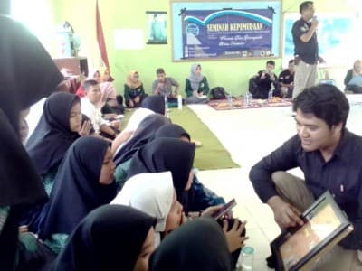 KKN UNU Cirebon Gelar Seminar Penyuluhan Bebas Narkoba 