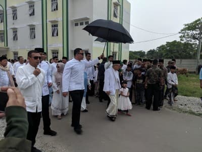 Berlebaran di Tanara, KH Ma'ruf Amin Potong 11 Ekor Sapi