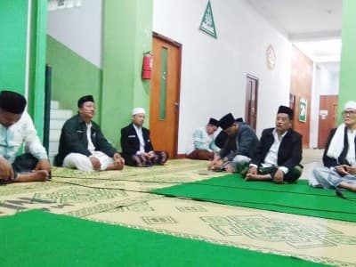 Tahlilan 7 Hari Wujud Cinta Nahdliyin ke Mbah Maimoen  