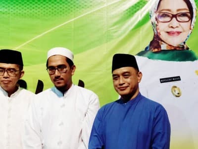 Mbah Moen Sangat Dekat dengan Sejumlah Pesantren Besar Jombang