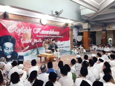 Kisah Kiai Hasyim Asy'ari dan Ibu-ibu Pemberi Uang