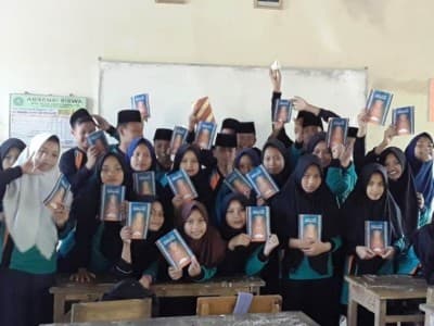 Madrasah Ini Peringati Kemerdekaan dengan Lomba Baca Kitab