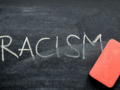 Khutbah Jumat: Agar Terhindar dari Rasisme