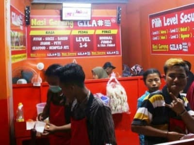 Sugianto, Sukses Santri Pemilik Usaha 'Nasi Goreng Gila' 