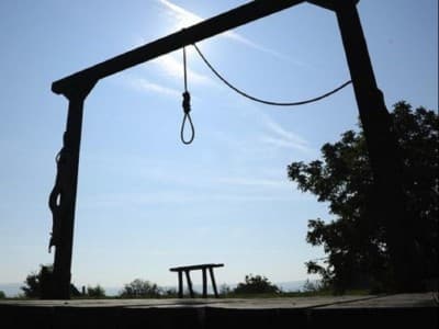 Pembunuh Imam Shalat di Iran Dieksekusi Gantung di Depan Umum