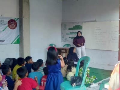 Mahasiswa Hukum Unusia Dampingi Warga Belajar Bahasa Asing