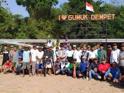 Cegah Kriminal, NU di Kawasan Jember Pasang Penerangan Jalan Umum