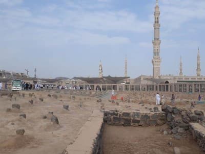 Jika di Makkah Ada Pemakaman Ma'la, di Madinah Ada Baqi