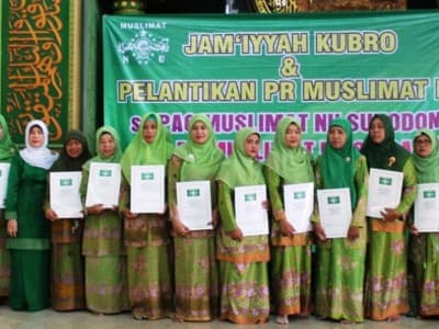 Ribuan Jamaah Jamiyah Kubro Hadiri Pelantikan Muslimat NU di Sidoarjo