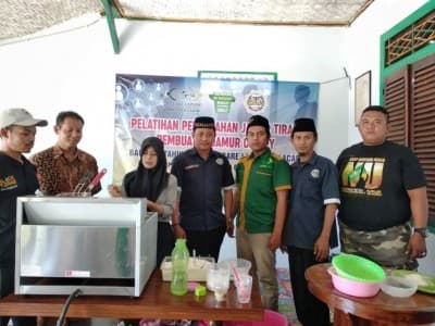 Mustahik NU Care-LAZISNU Dibekali Pengolahan Jamur Tiram