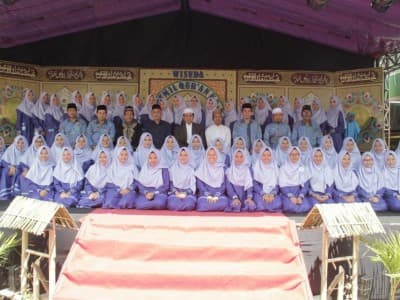 Penghafal Al-Qur'an Tanda Bumi Masih Akan Tetap Tegak