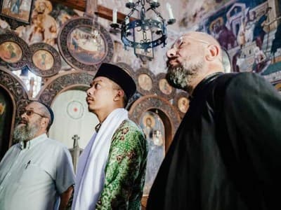 Ketika Santri Cirebon Lantunkan Kasidah untuk Rabbi Yahudi di Gereja