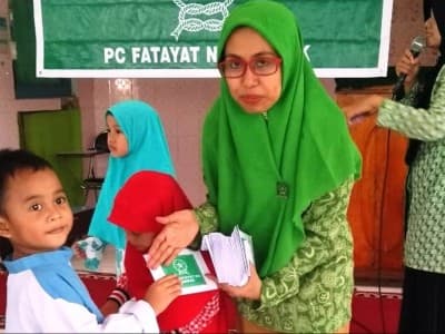 Muharraman, Fatayat NU Landak Kalbar Santuni Ratusan Yatim
