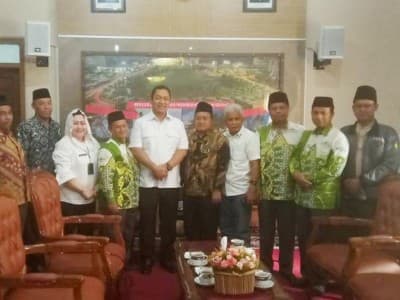 Peringati Hari Santri, Wali Kota Semarang Instruksikan Pegawai Pakai Busana Santri 