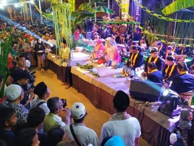 Festival Bubur Suro Pekalongan, Ribuan Warga Ikut Menikmatinya Gratis