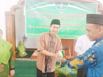 Bangun Sekretariat, NU Situraja Sumedang Luncurkan Koin NU