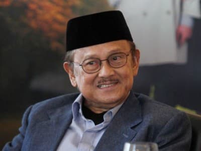 BJ Habibie Contoh Baik dalam Berpolitik
