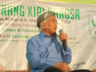 Gus Mus: Mbah Moen Saudaranya Sekemanusiaan