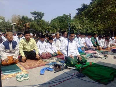 Ketua NU Jatim Pimpin Shalat Istisqa di Sela Madrasah Kader