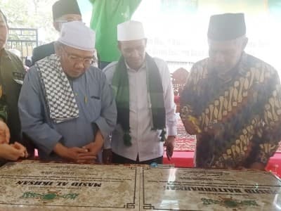 Ketua NU Jatim Resmikan Masjid Bantuan NU Peduli di Lombok Utara