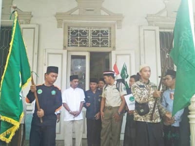 Sambut Hari Santri, Kader IPNU Surabaya Jalan Kaki Menuju PBNU