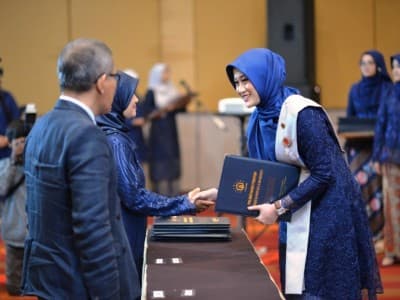 Tenaga Kesehatan Berlimpah, Rektor Unusa Ingatkan Bonus Demografi