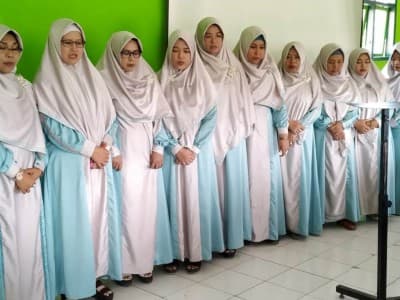 Tingkatkan Ekonomi, RMINU Lumajang Lantik Divisi Perempuan