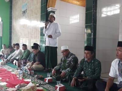 Jangan Bangga dengan Ibadahmu jika Tak Cinta Sesama